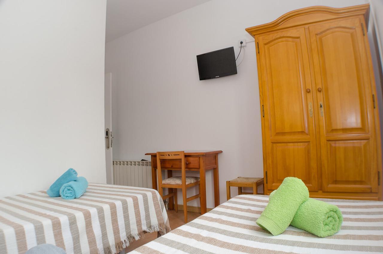 Hostal Los Calatravos Alcañiz Buitenkant foto