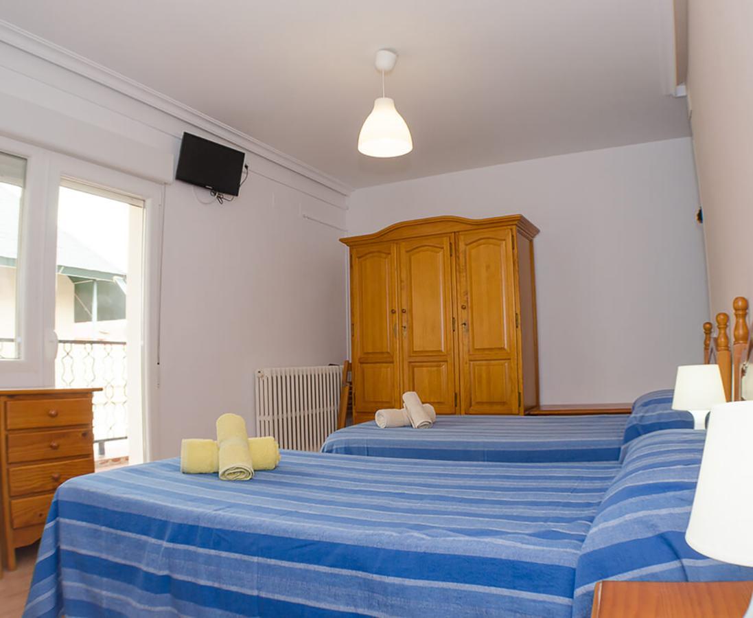 Hostal Los Calatravos Alcañiz Buitenkant foto