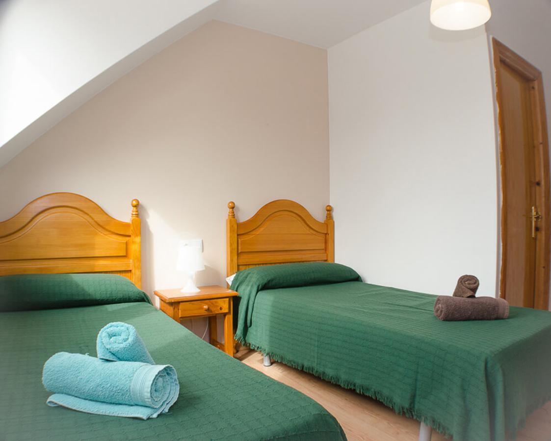 Hostal Los Calatravos Alcañiz Buitenkant foto