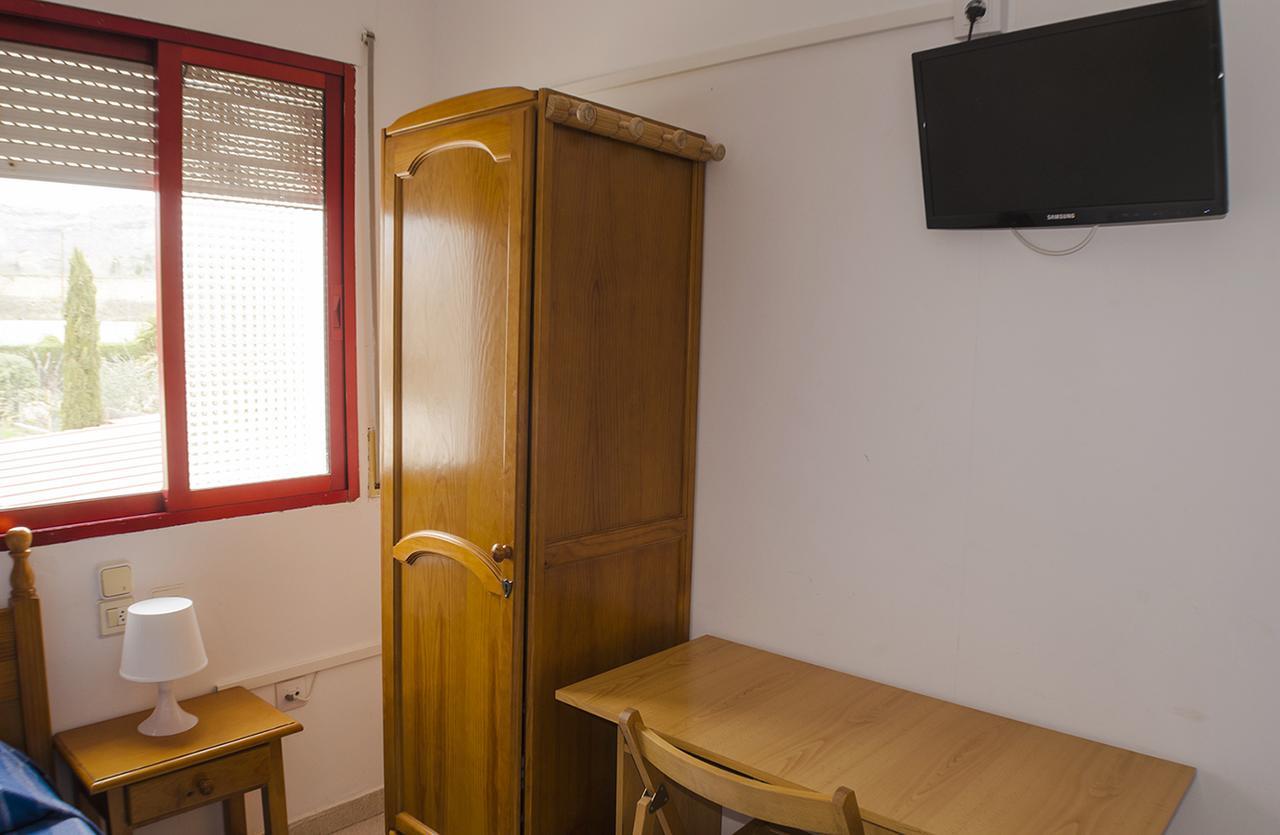 Hostal Los Calatravos Alcañiz Buitenkant foto