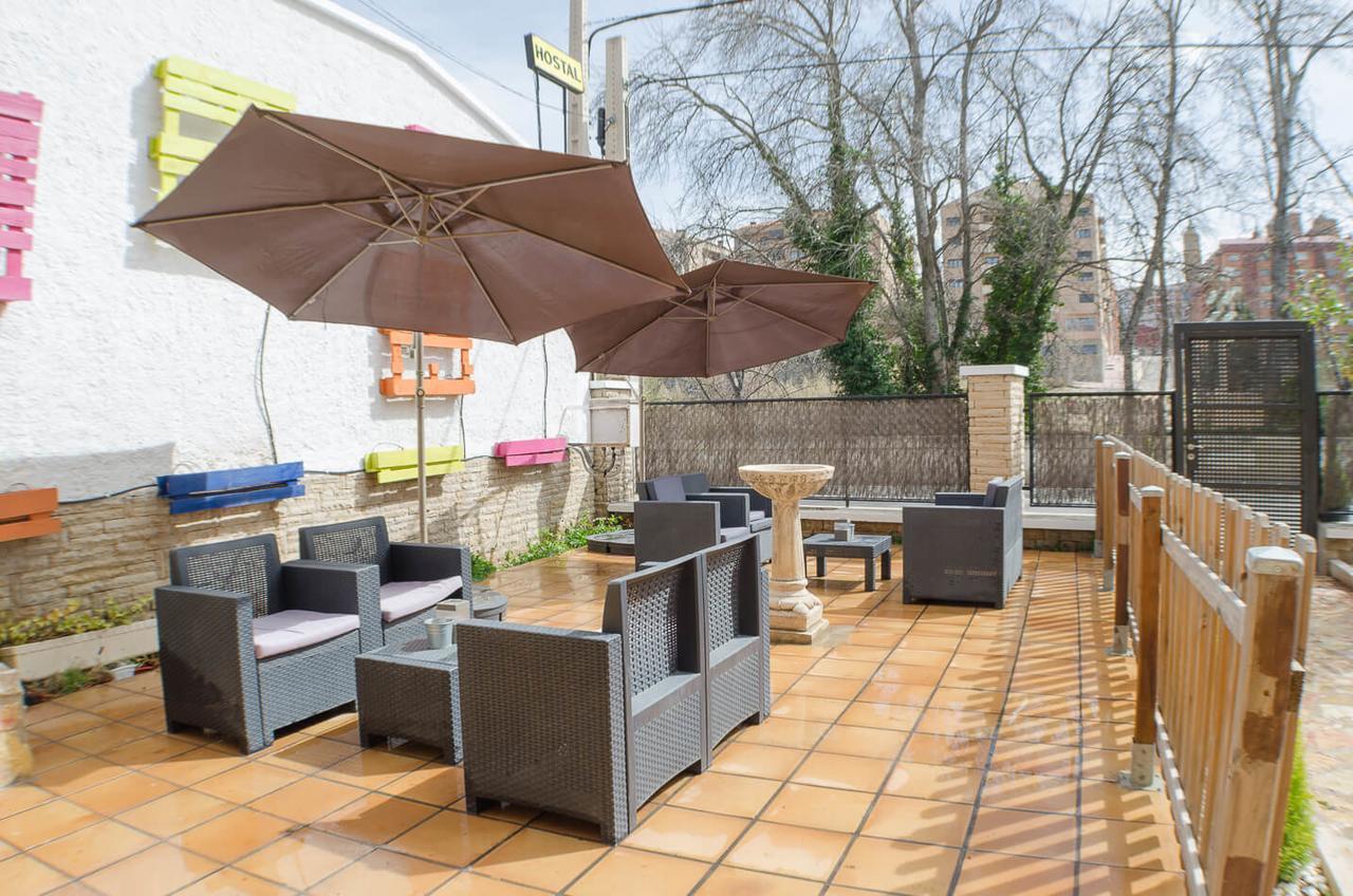 Hostal Los Calatravos Alcañiz Buitenkant foto